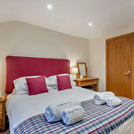 3 Bed In Sz247 *