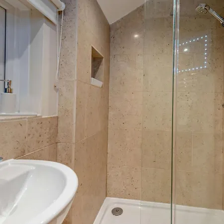 Сasa de vacaciones 3 Bed In Penrith Oc-sz247 *